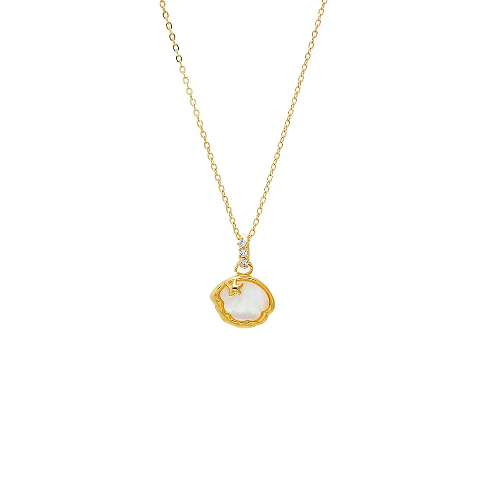 Mother Of Pearl Bezel Shell Necklace